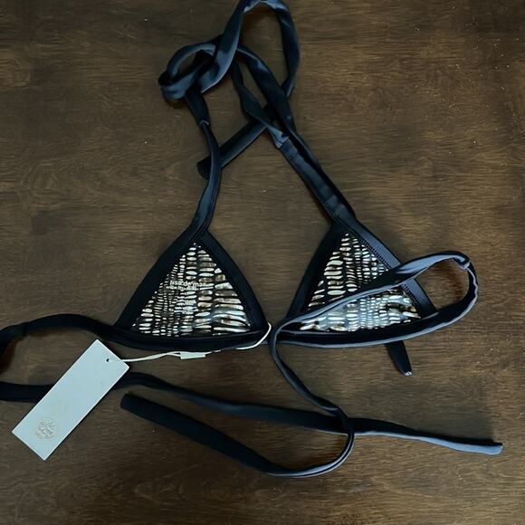 NWT Issa de Mar Triangle Black Tie Halter Swim Bikini Top XS - Picture 6 of 6